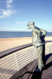 standbeeld Tati/Hulot in Saint Nazaire